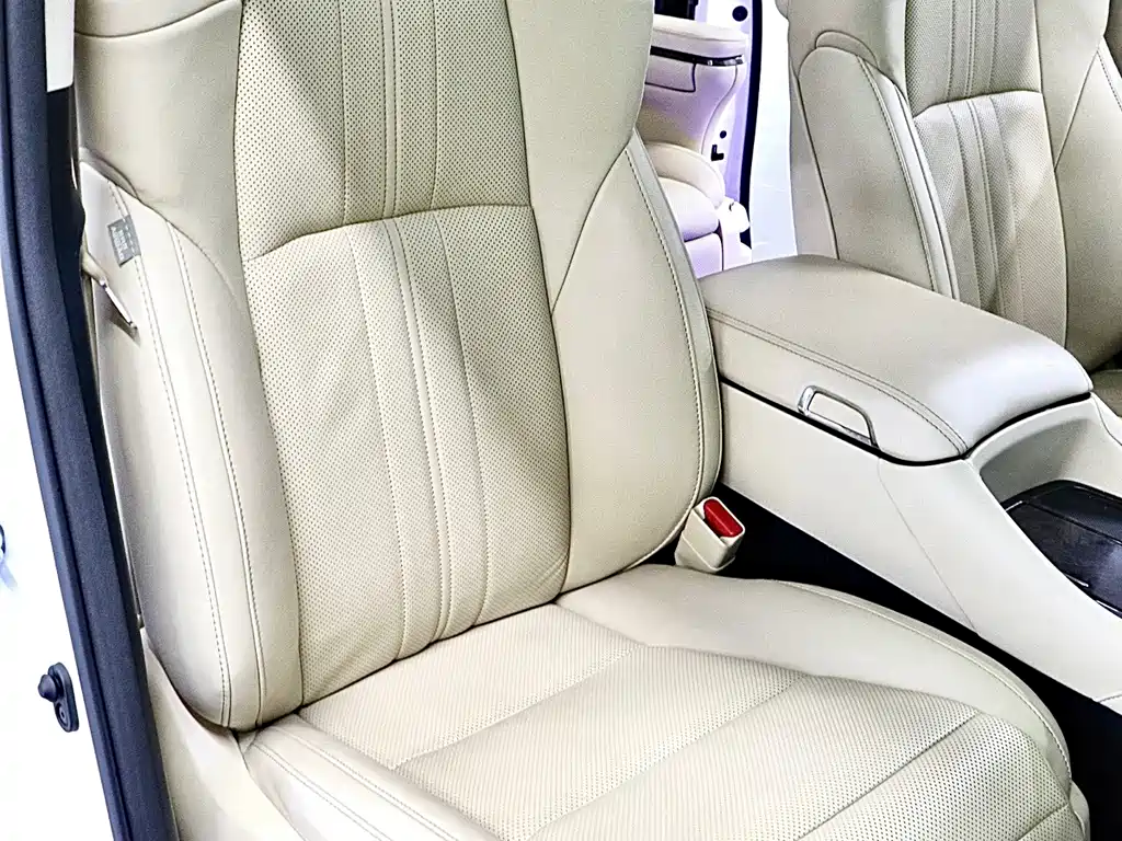Toyota Vellfire — миниатюра 16