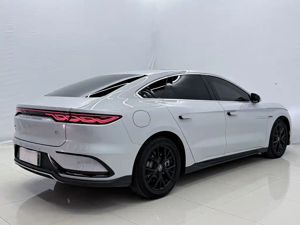 BYD Han — миниатюра 13