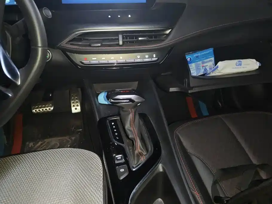 Buick Verano — миниатюра 16