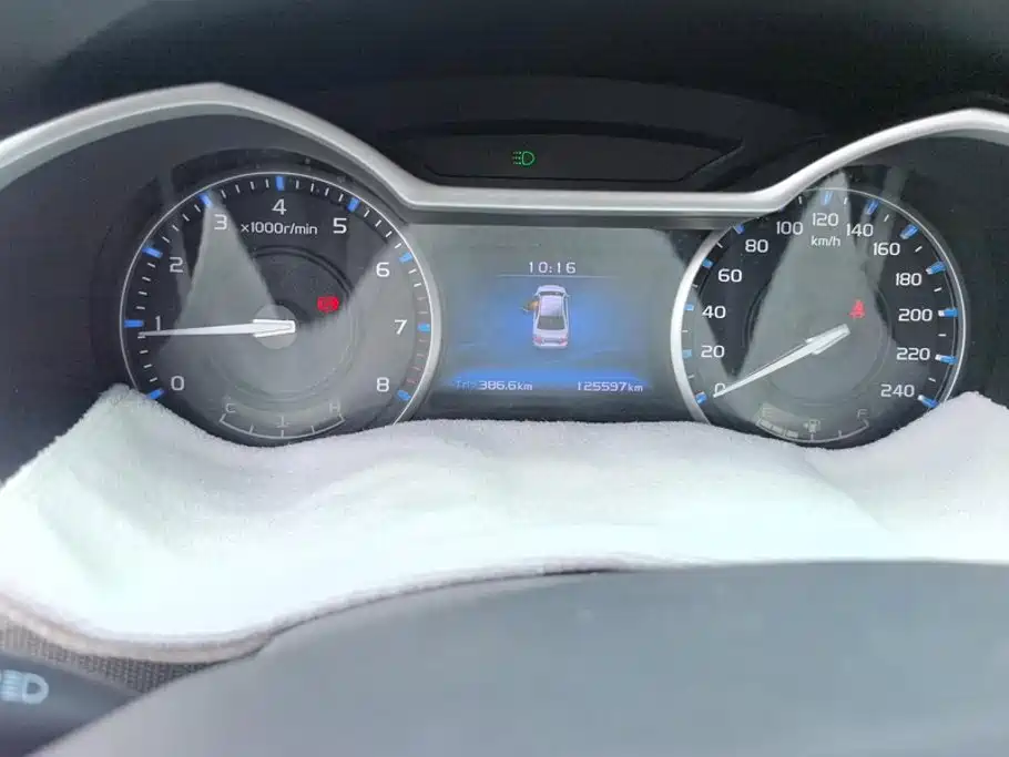 Geely Emgrand — миниатюра 14