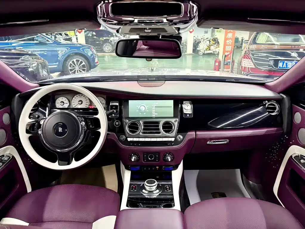 Rolls-Royce Ghost — миниатюра 8