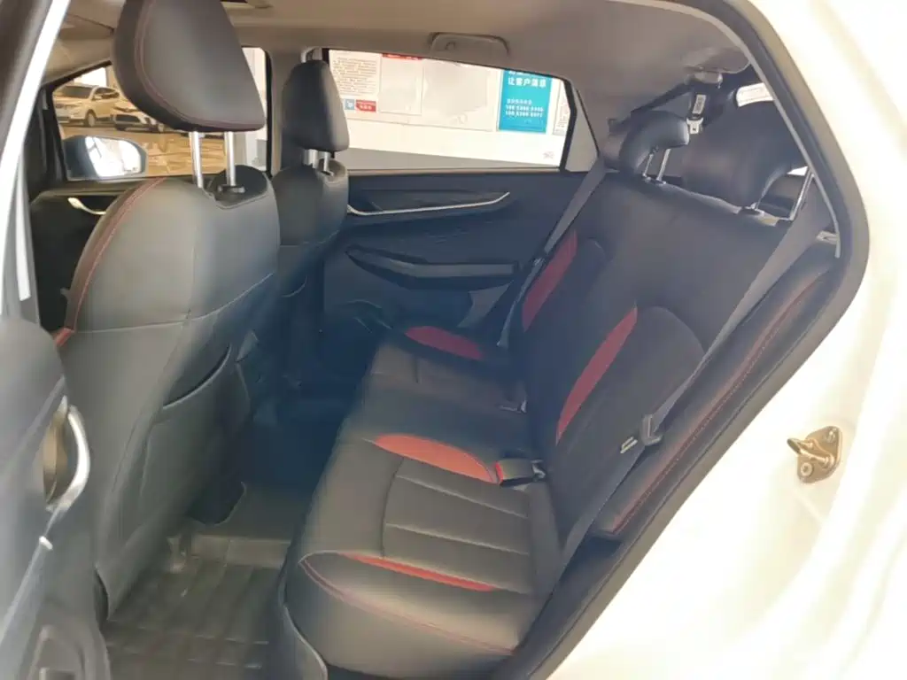 Geely Vision X3 — миниатюра 17