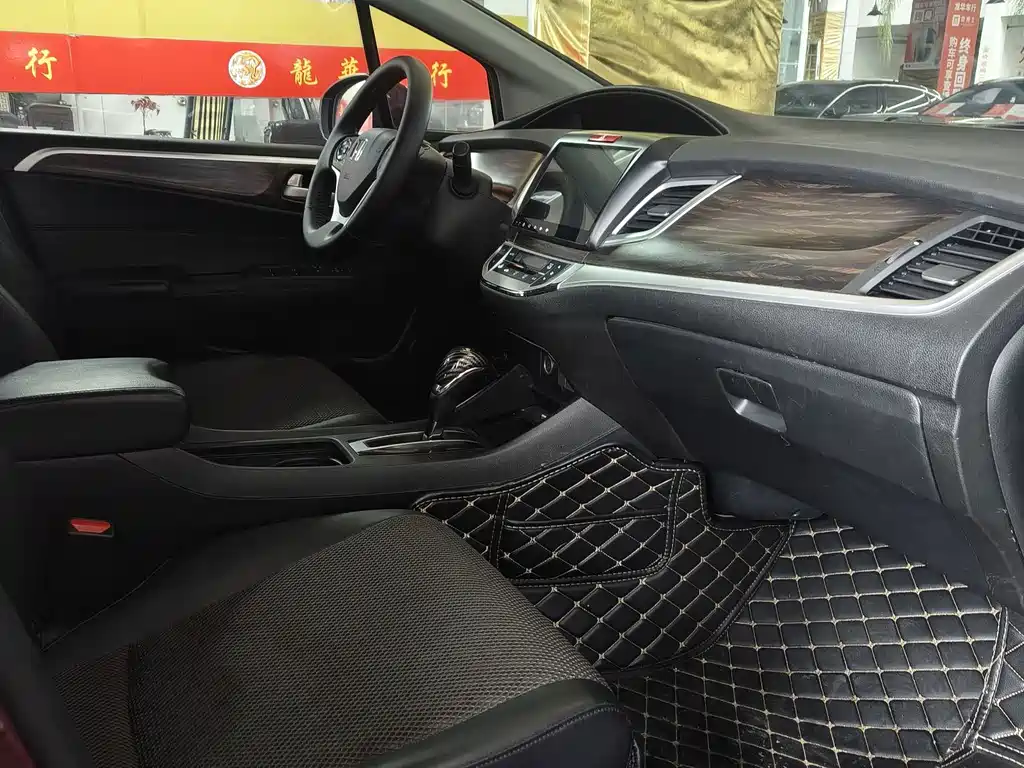 Honda Jade — миниатюра 7