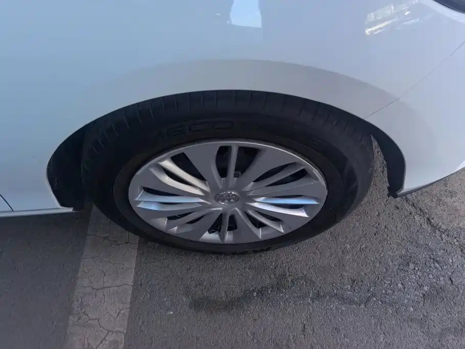 Buick Excelle — миниатюра 6