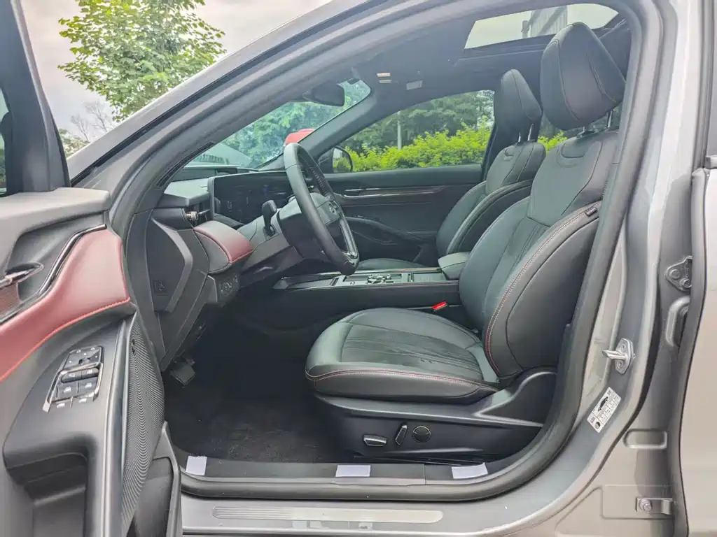 Ford Mondeo — миниатюра 8