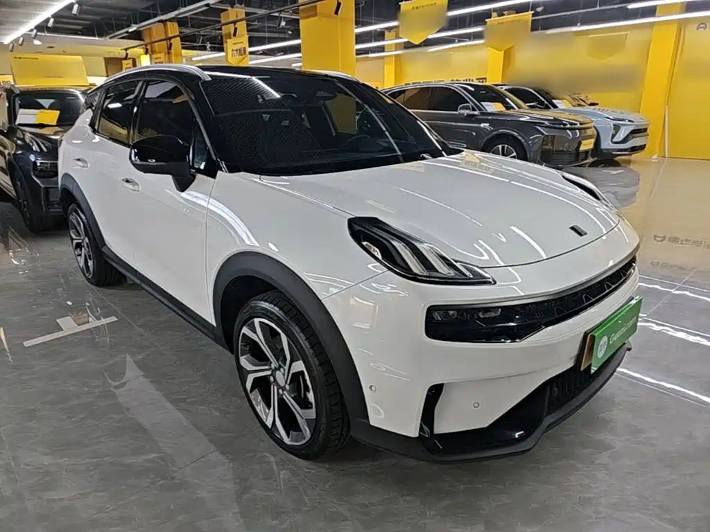 Lynk & Co 06 — миниатюра 4