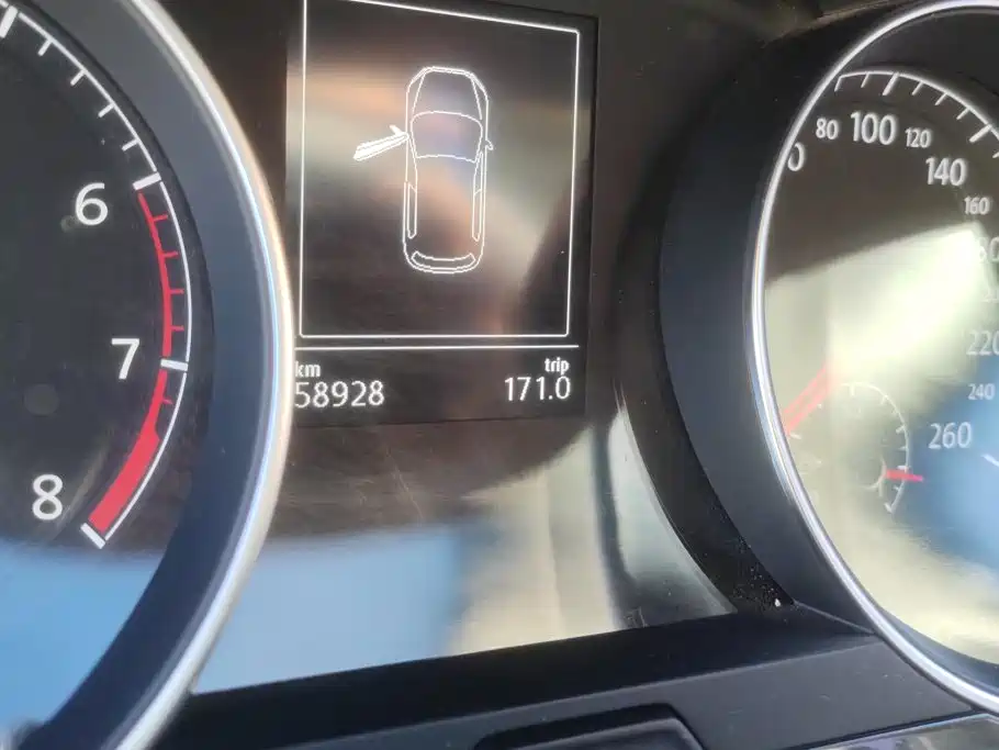 Volkswagen Golf — миниатюра 14