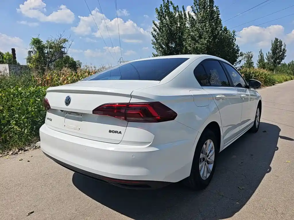 Volkswagen Bora — миниатюра 7