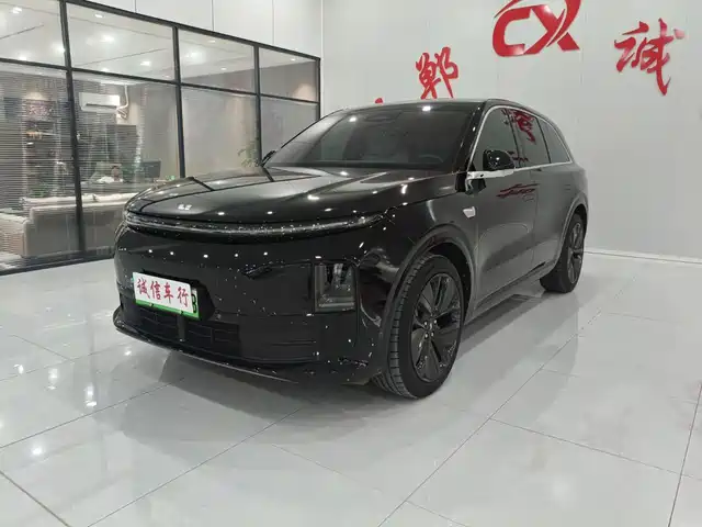 2025 Li Xiang L6