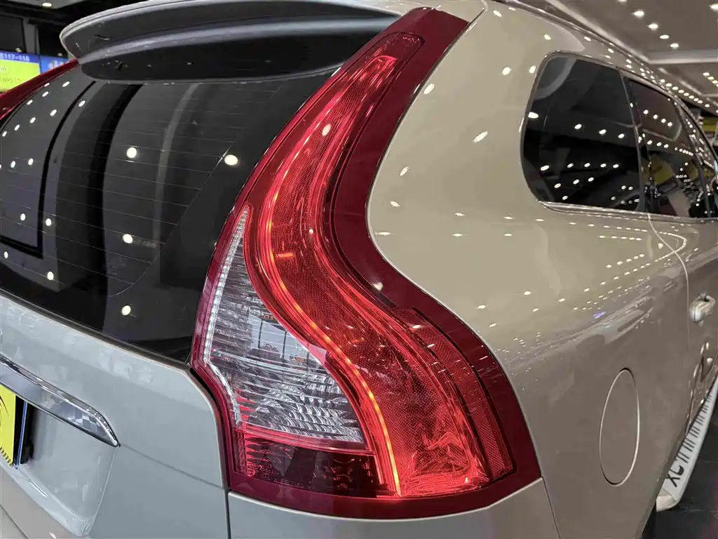 Volvo XC60 — миниатюра 33
