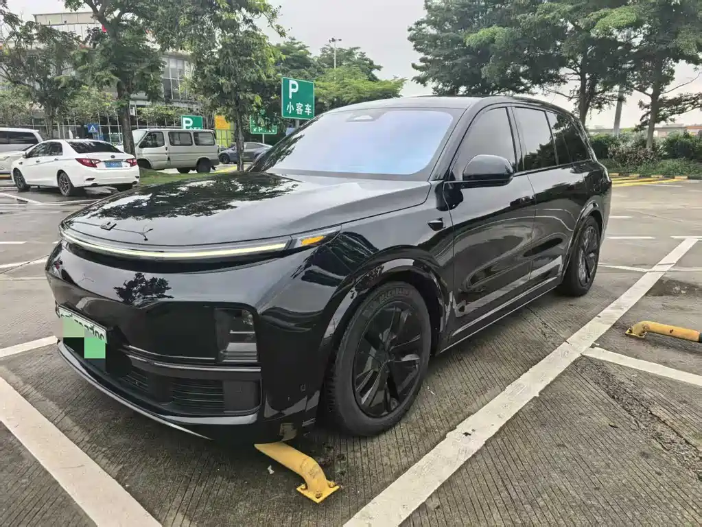 Li Auto Li L8 2024