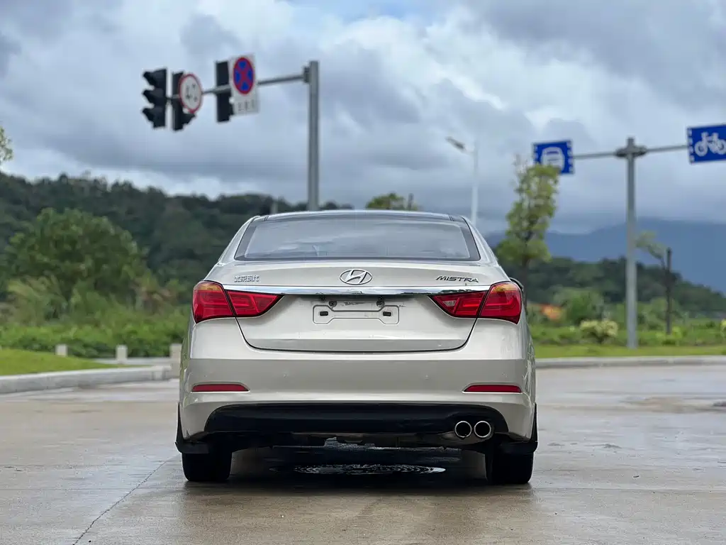Hyundai Mistra — миниатюра 5
