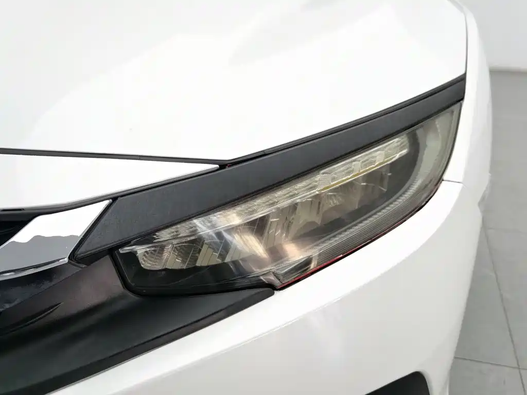 Honda Civic — миниатюра 7