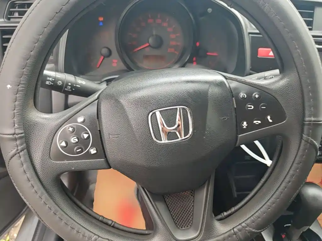 Honda Fit — миниатюра 11