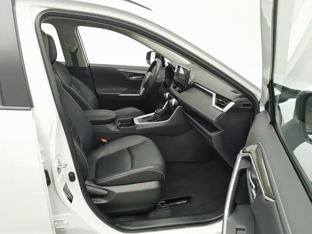 Toyota RAV4 — миниатюра 23