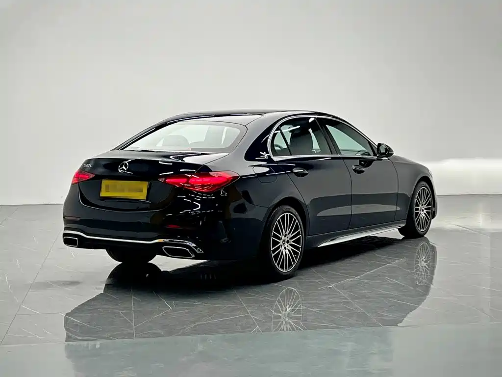 Mercedes-Benz C-Class — миниатюра 6