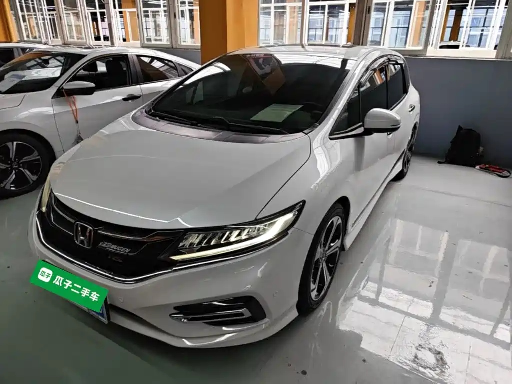 Honda Jade