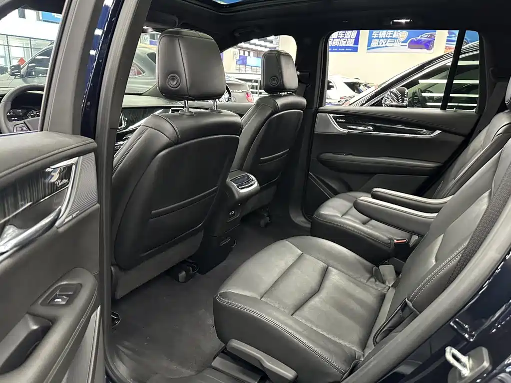 Cadillac XT6 — миниатюра 11