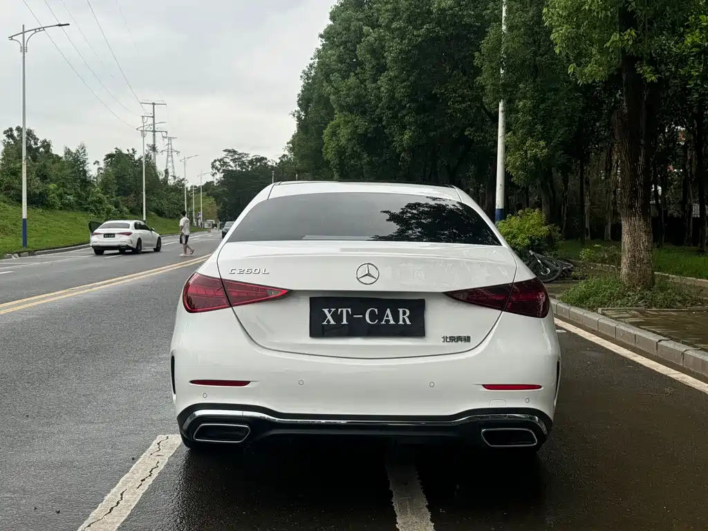 Mercedes-Benz C-Class — миниатюра 6