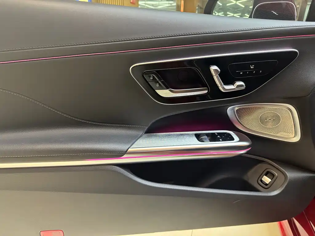 Mercedes-Benz CLE — миниатюра 10