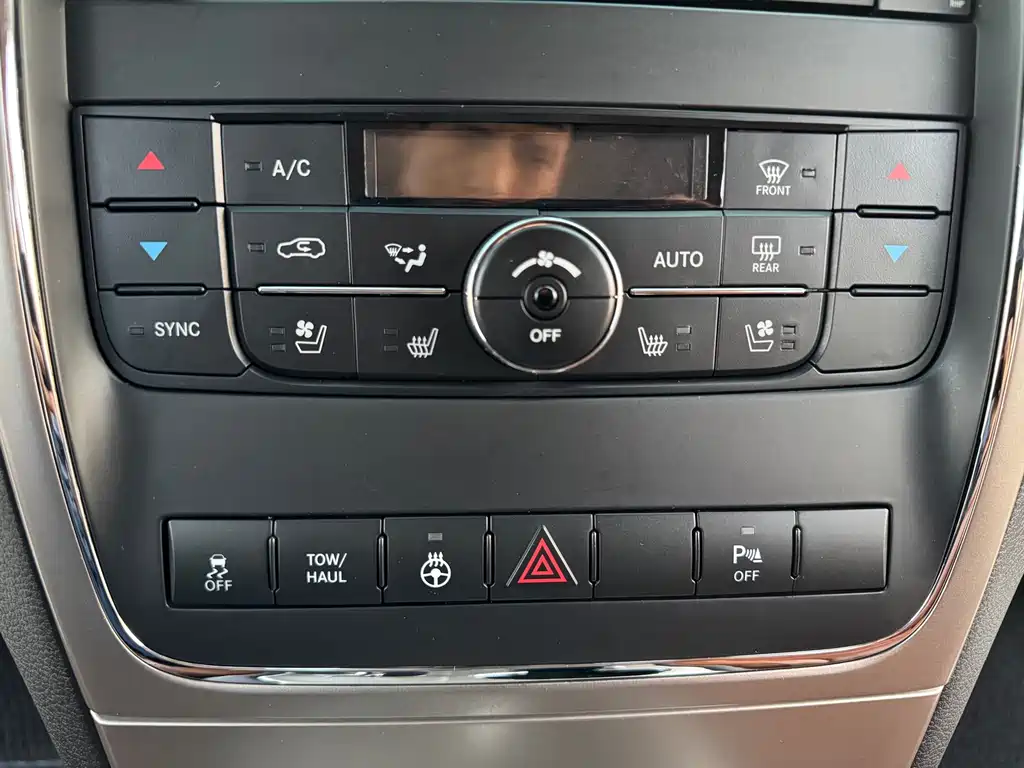 Jeep Grand Cherokee (Import) 5.7L Flagship Distinguished Edition, фото 15