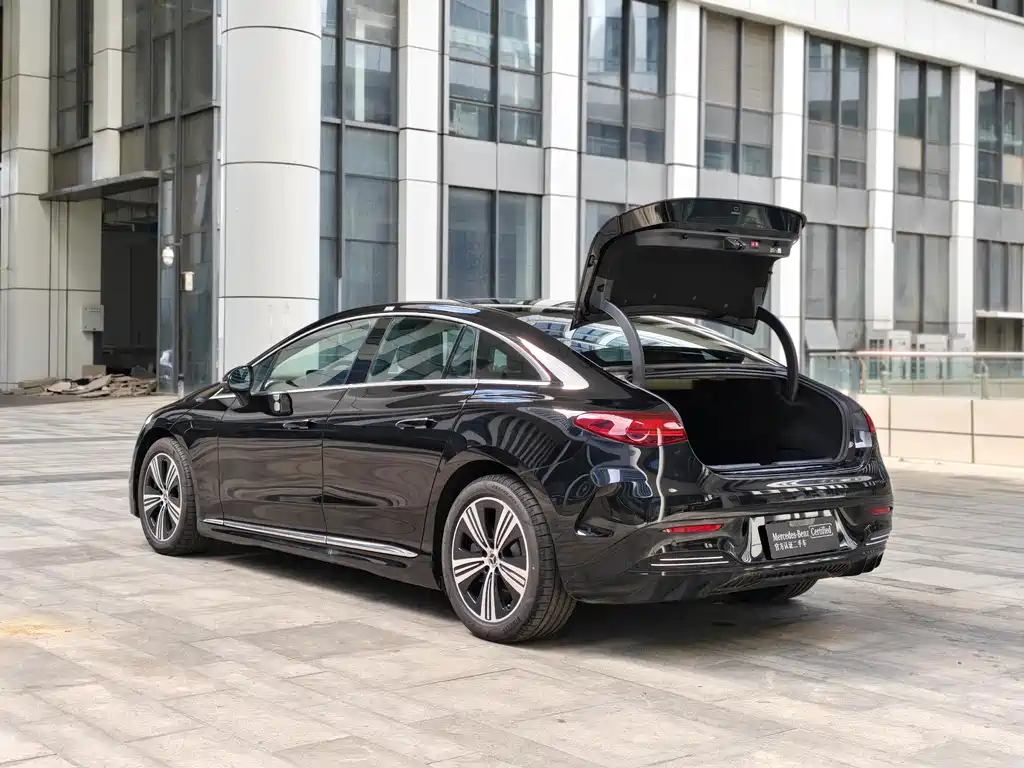 Mercedes-Benz EQE — миниатюра 11