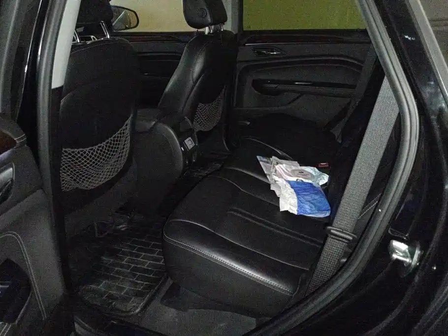 Cadillac SRX — миниатюра 11