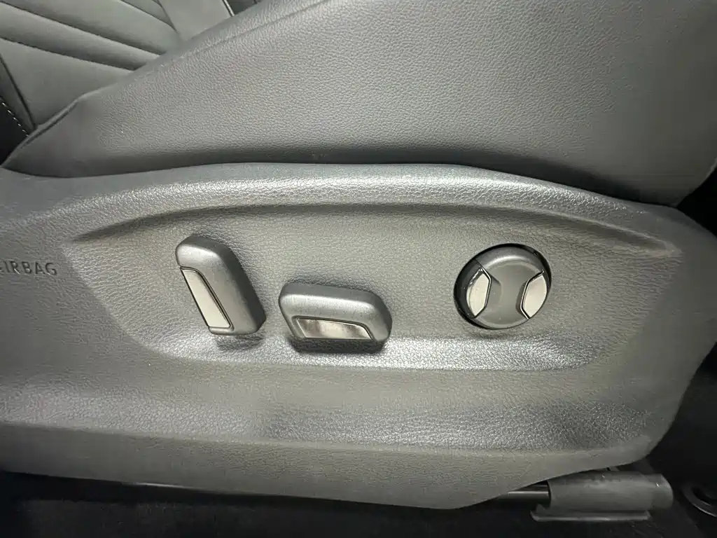 Volkswagen Touran — миниатюра 22