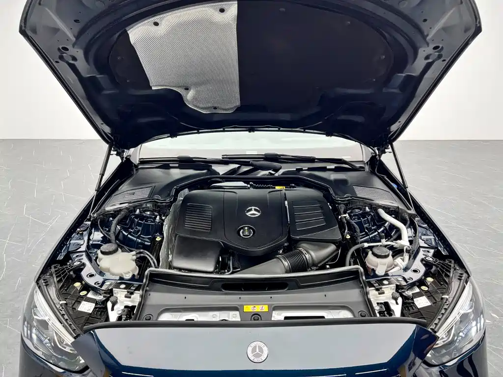 Mercedes-Benz C-Class — миниатюра 24