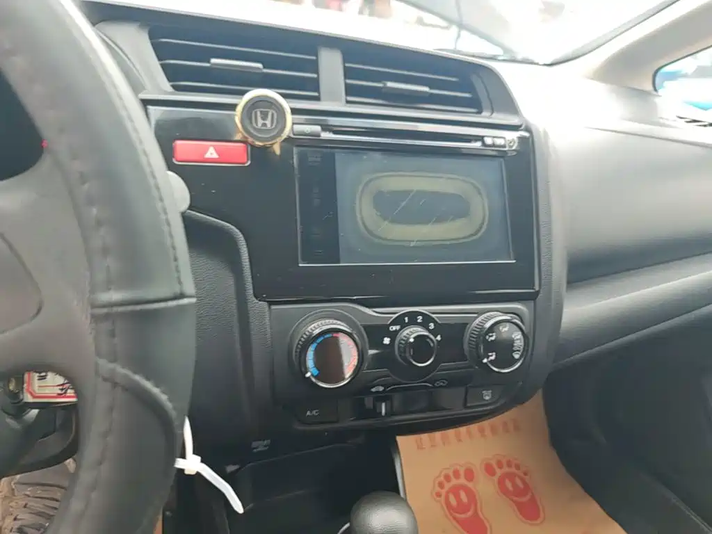 Honda Fit — миниатюра 13
