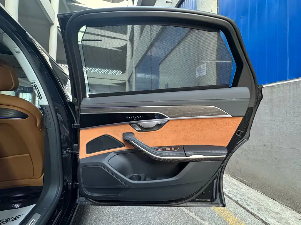 Audi A8 — миниатюра 14