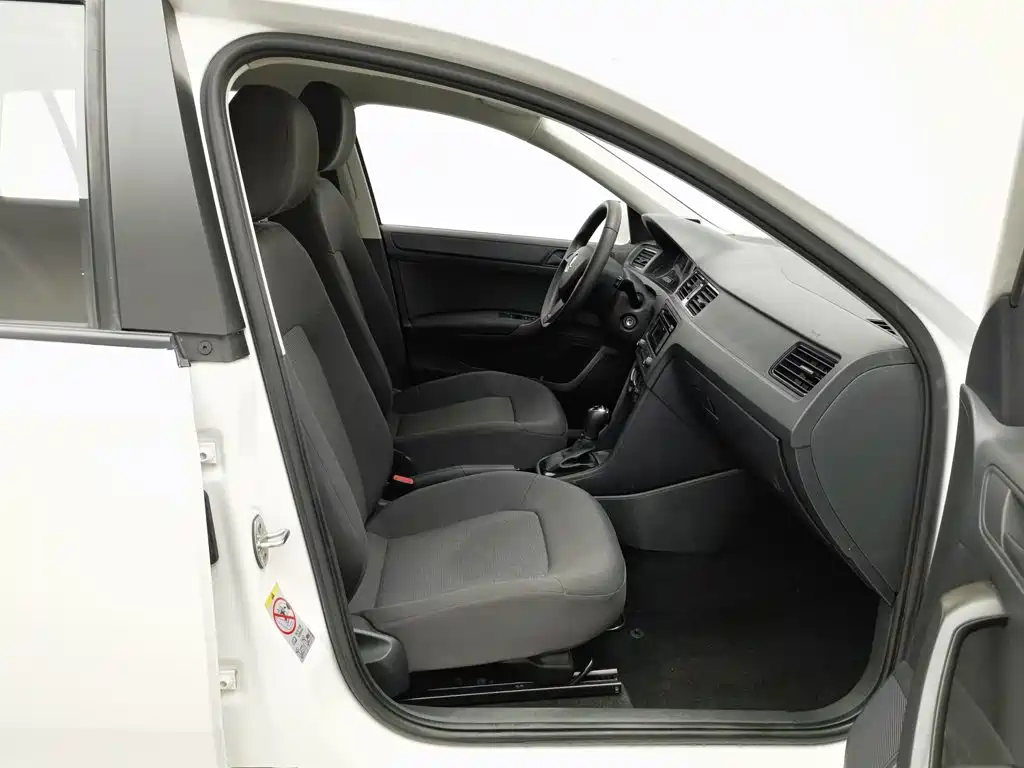 Skoda Rapid Spaceback — миниатюра 23