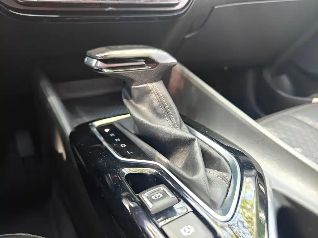 Buick Verano — миниатюра 11