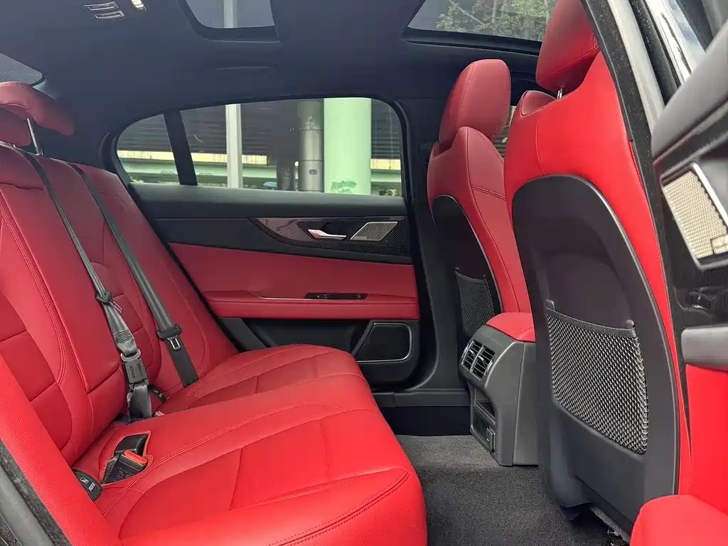 Jaguar XEL 2024 2.0T 250PS R-DYNAMIC S Sport
