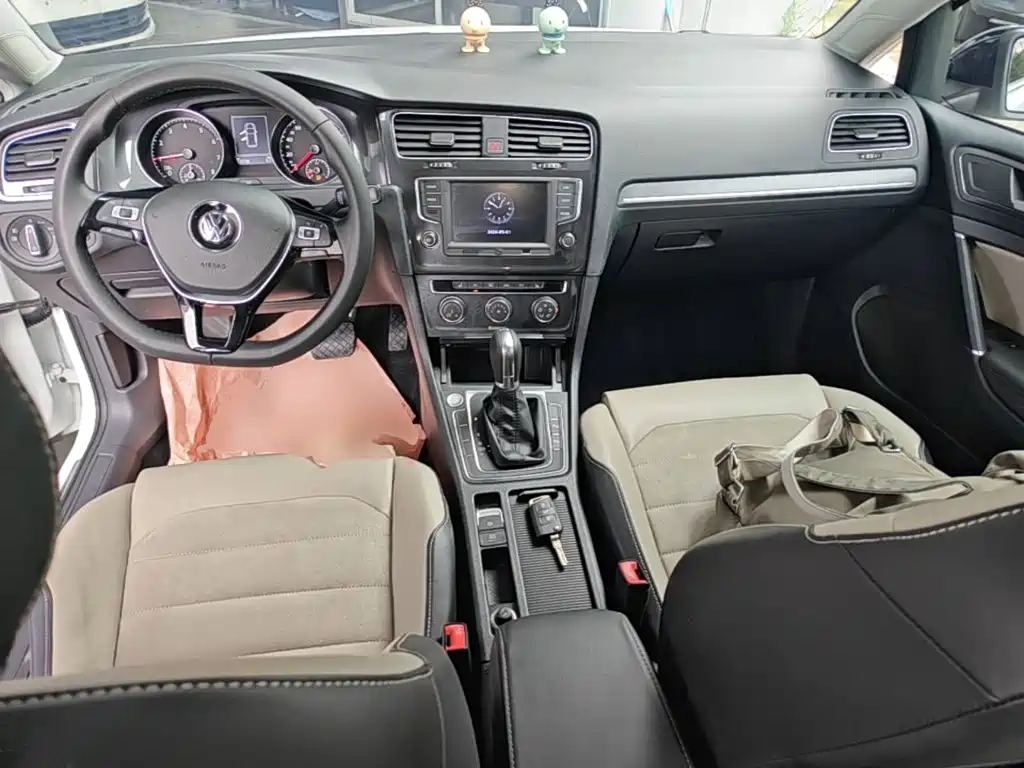 Volkswagen Golf — миниатюра 10