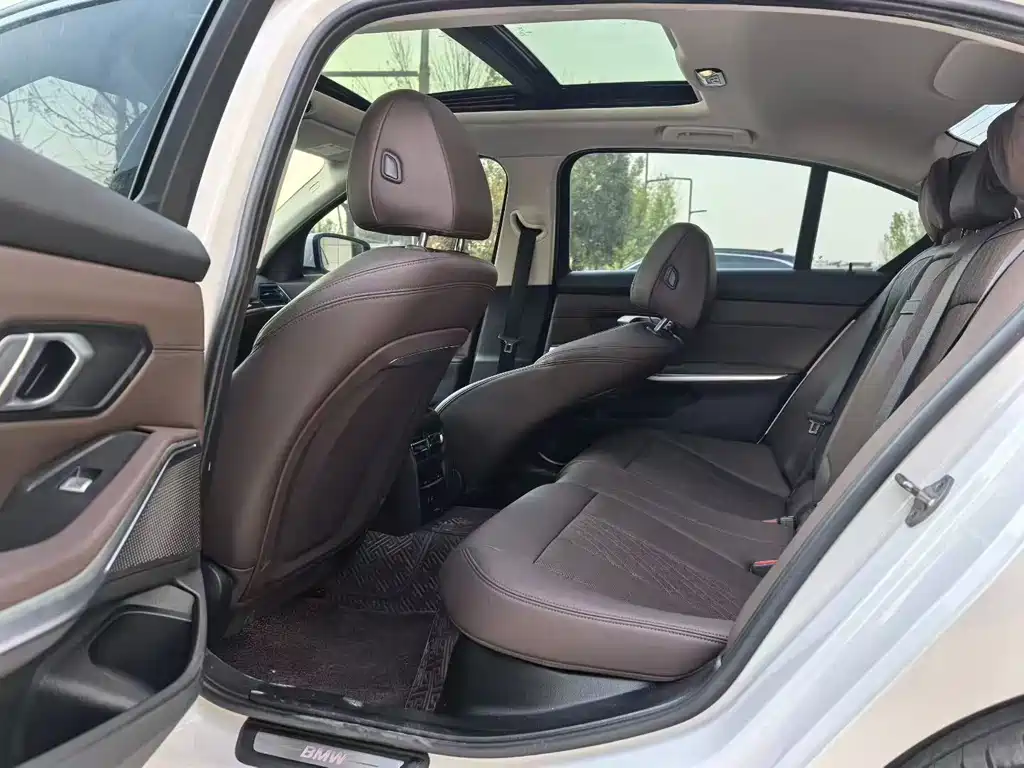BMW i3 — миниатюра 7