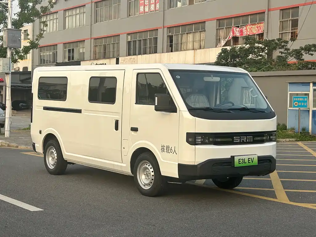 SRM Xinyuan E3 — миниатюра 3