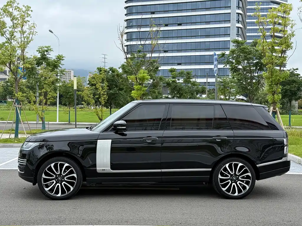 Land Rover Range Rover — миниатюра 3