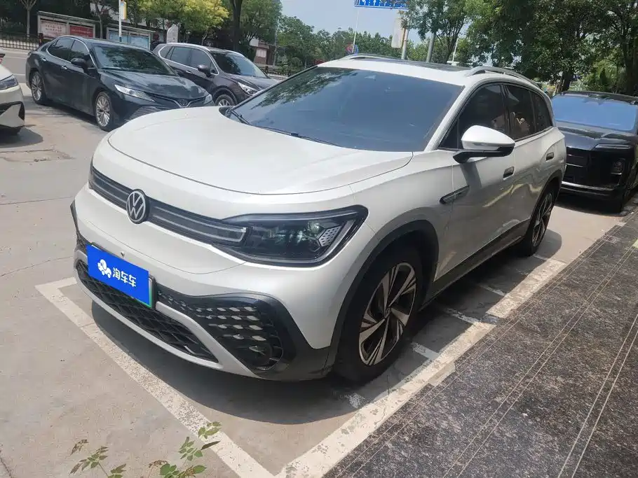 Volkswagen ID.6 Crozz