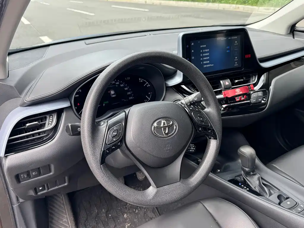 Toyota IZOA — миниатюра 5
