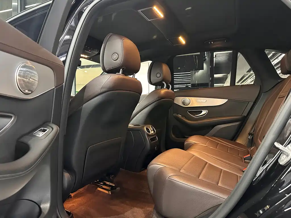 Mercedes-Benz GLC — миниатюра 9