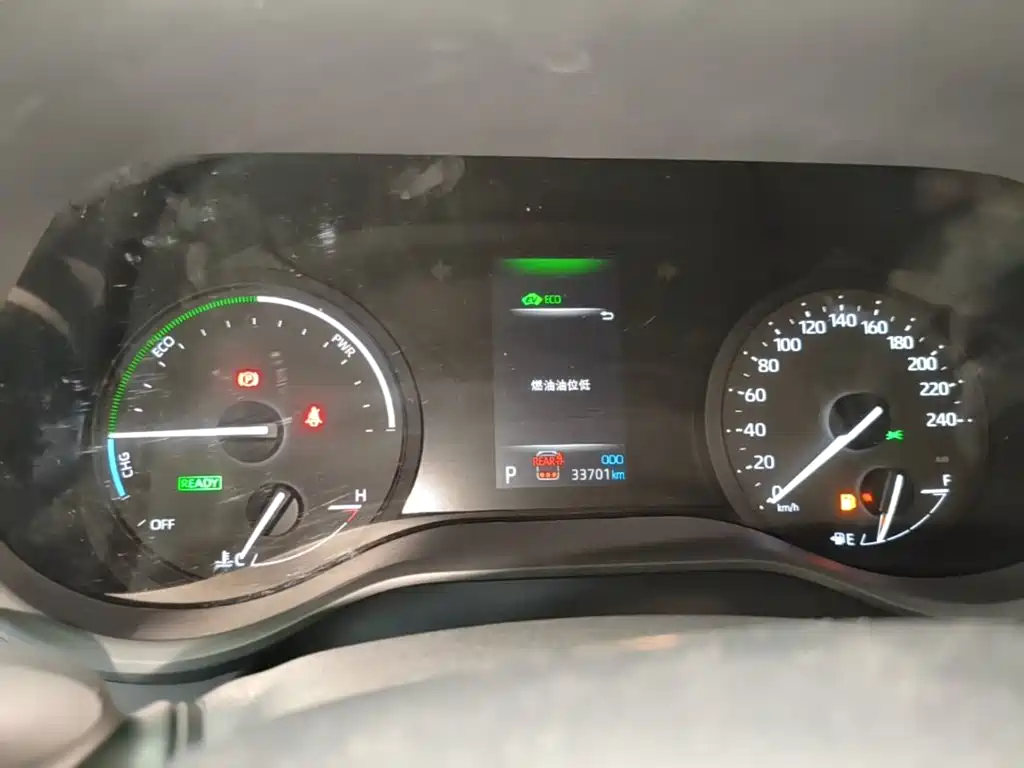Toyota Granvia — миниатюра 8