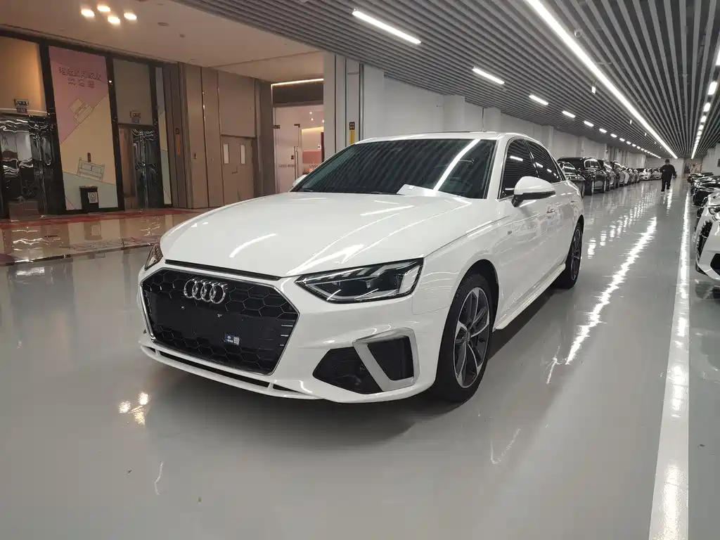 Audi A4L 2021