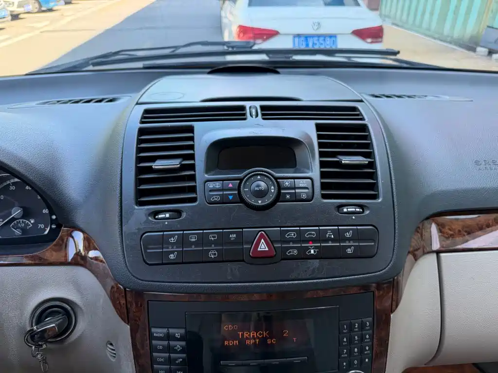 Mercedes-Benz Viano — миниатюра 6