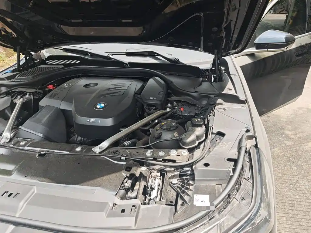 BMW 5 Series — миниатюра 22