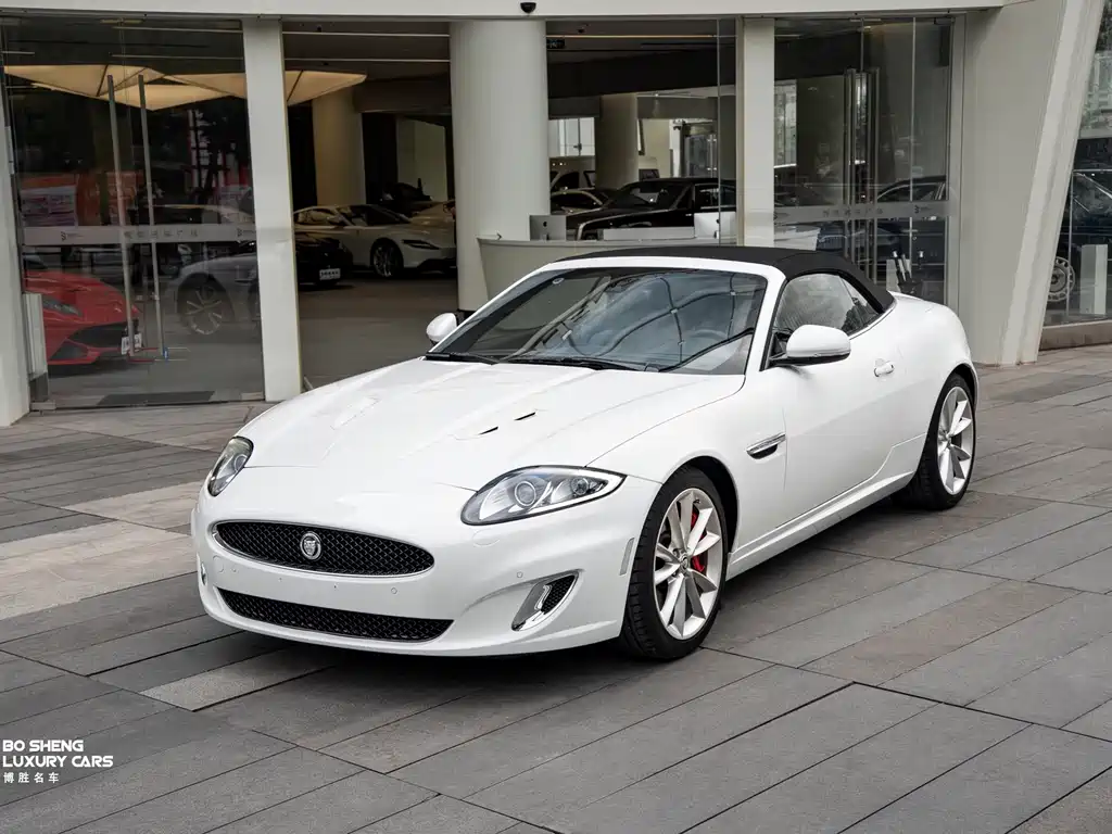 Jaguar XK — миниатюра 3