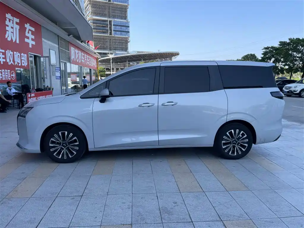 Wuling Xingguang 730 — миниатюра 7