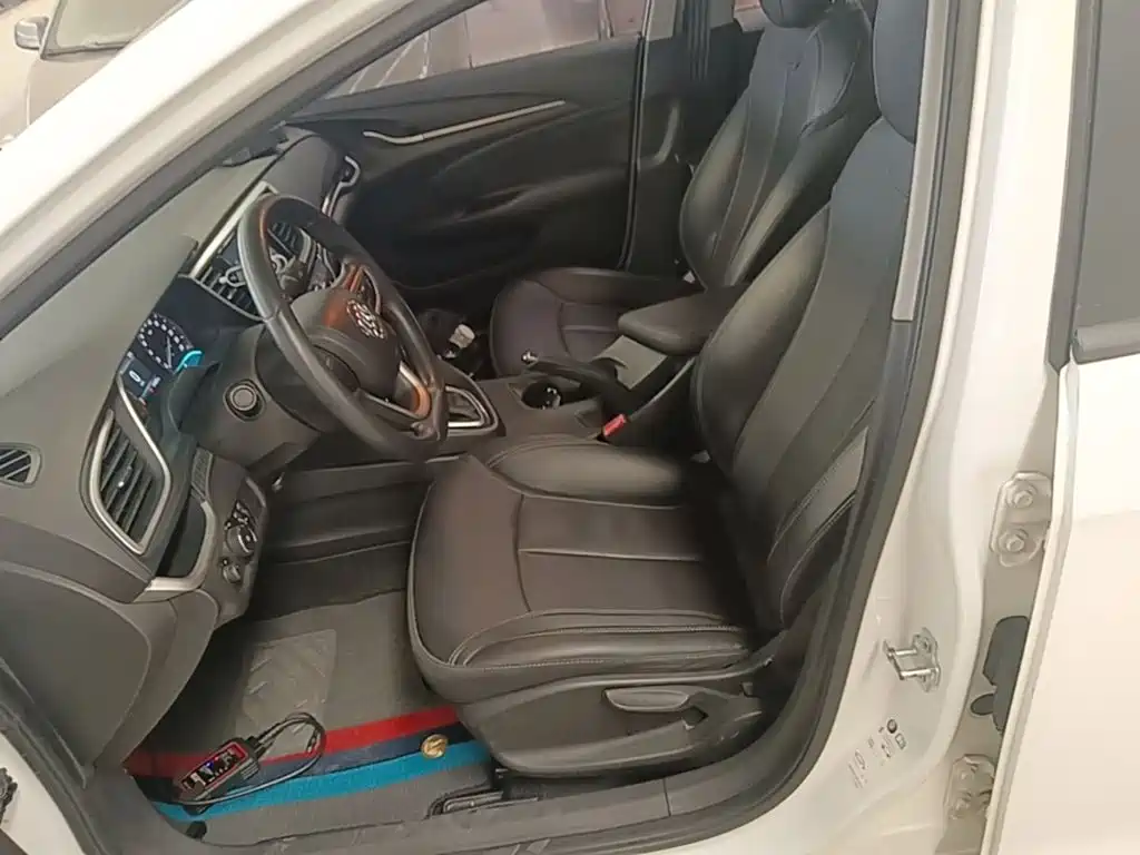 Buick Excelle — миниатюра 15