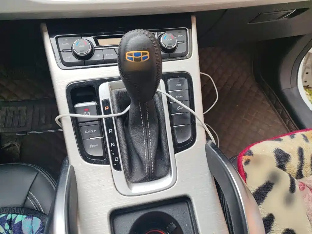 Geely Boyue — миниатюра 7