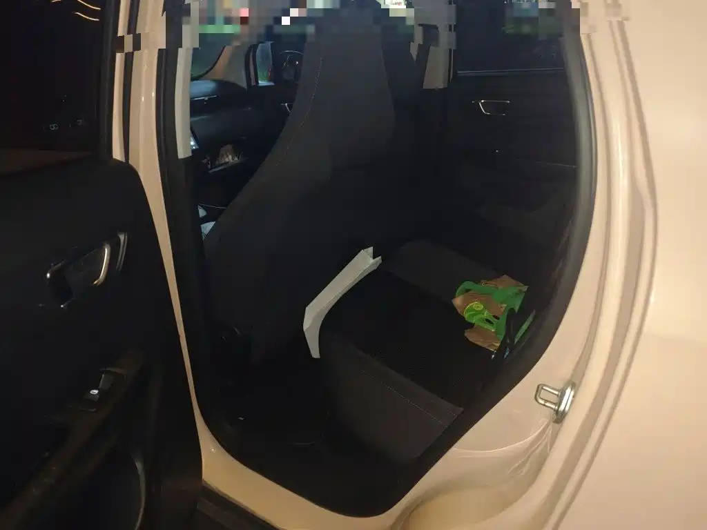Leapmotor Leapmotor T03 — миниатюра 15